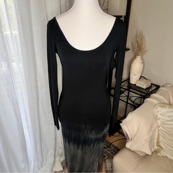 REVOLVE BLUE LIFE Open Back Tie Dye Maxi Dress Size XS - Picture 2 of 9